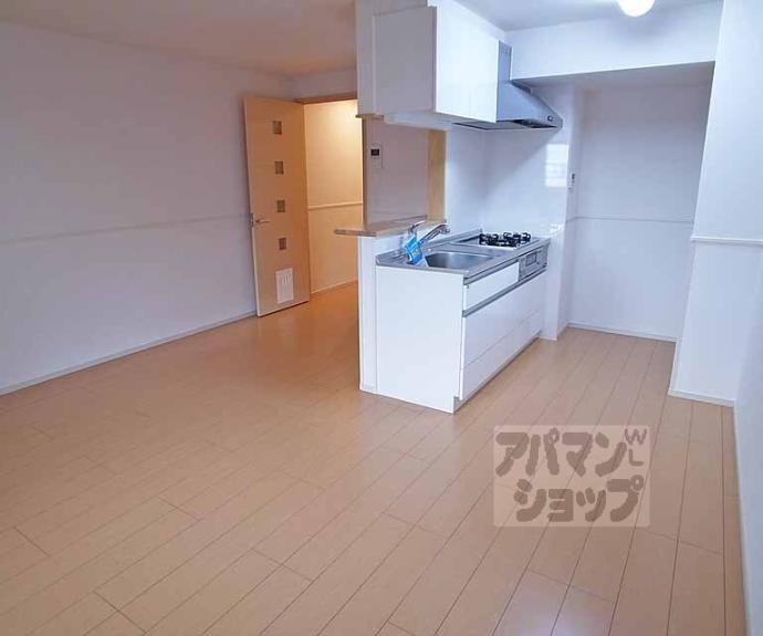 【カーサスカイ　Ⅳ】間取