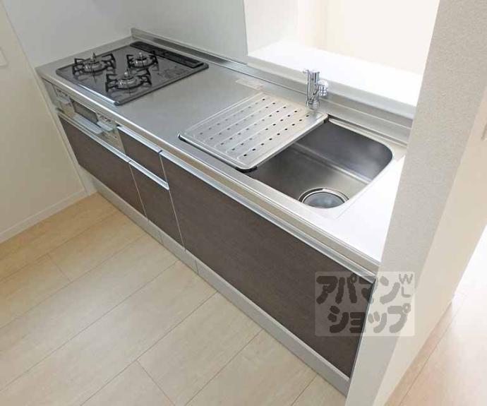 【ファミール西村】間取