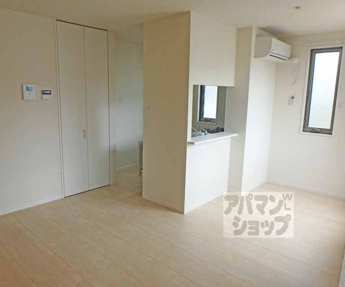 【ファミール西村】間取