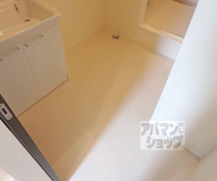 【ファミール西村】間取