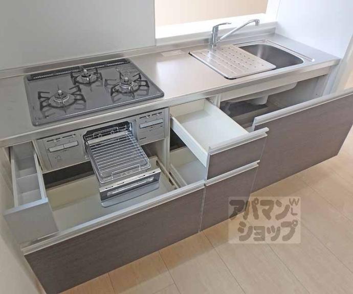 【ファミール西村】間取