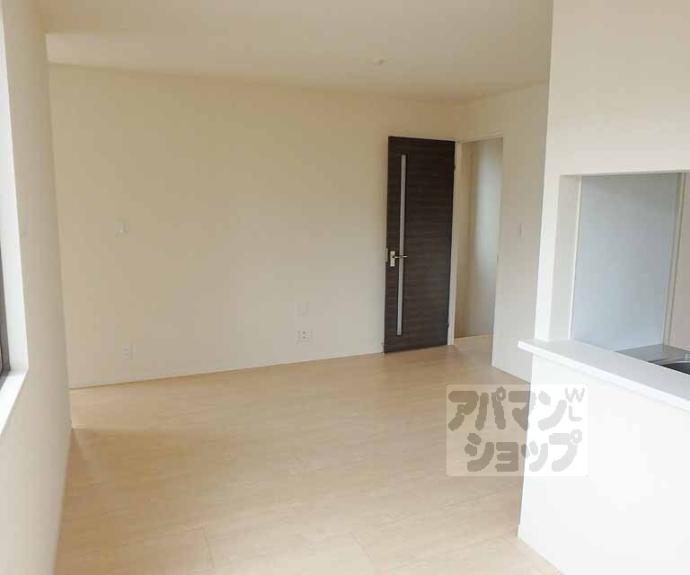 【ファミール西村】間取