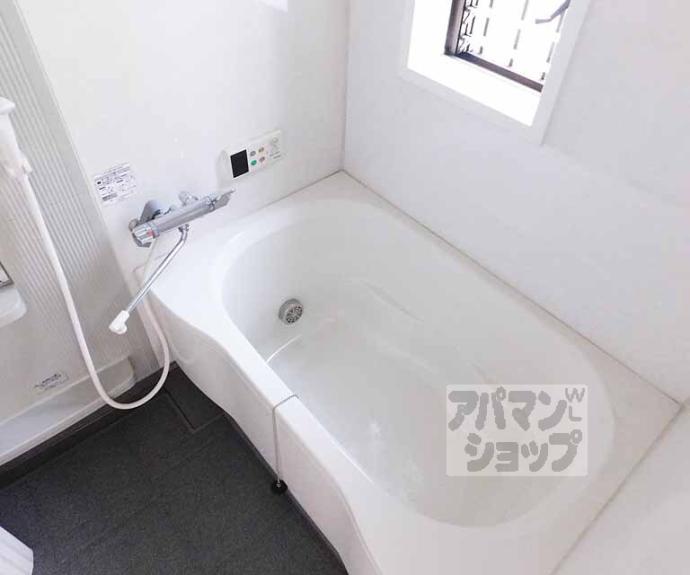 【御陵岡町貸家】間取