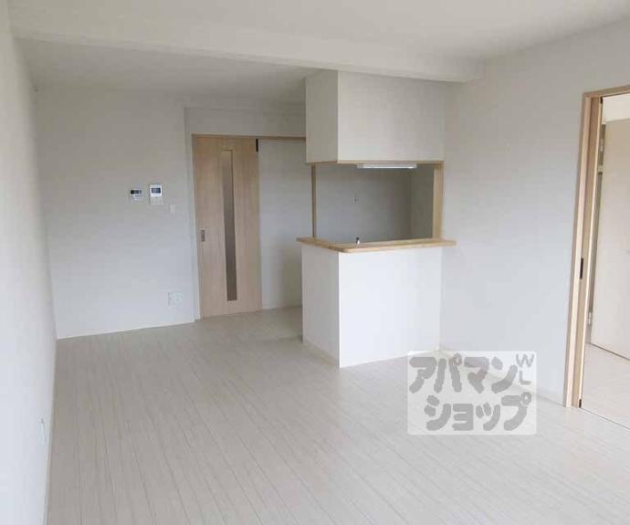 【エルヴィータ安朱】間取