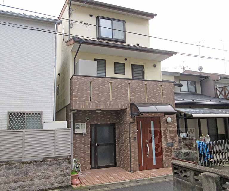 四ノ宮泉水町貸家（１０－２６）