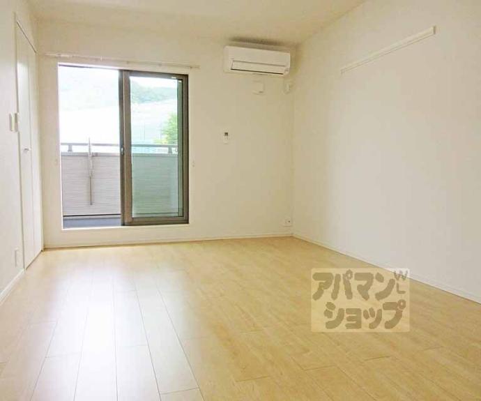 【シュシュ・ボワ ヴェール】間取