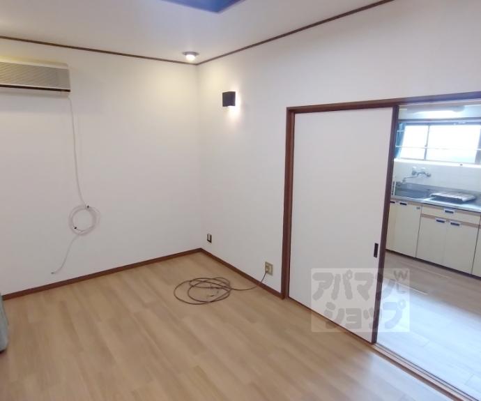 【御陵荒巻町貸家】間取