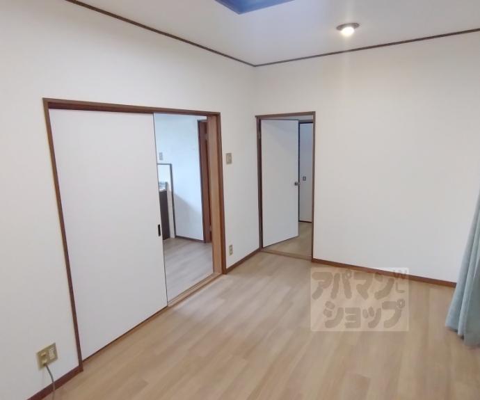 【御陵荒巻町貸家】間取