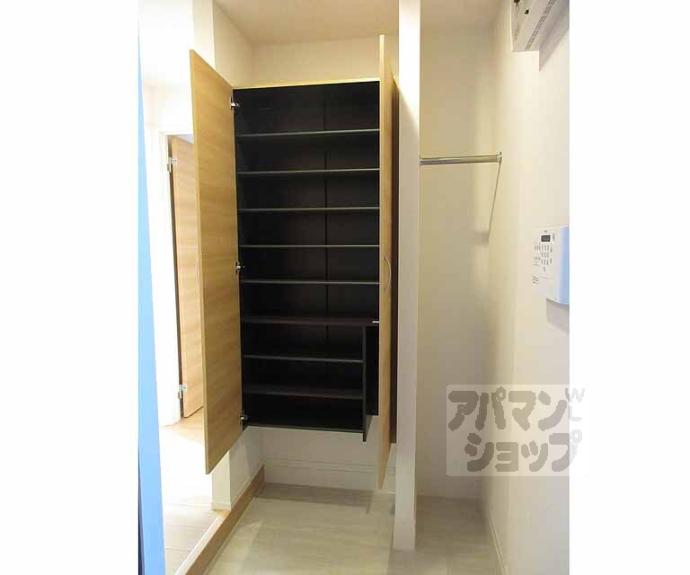 【グランスタ花山】間取