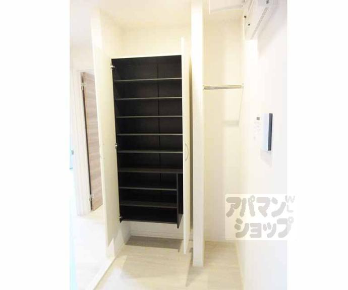 【グランスタ花山】間取