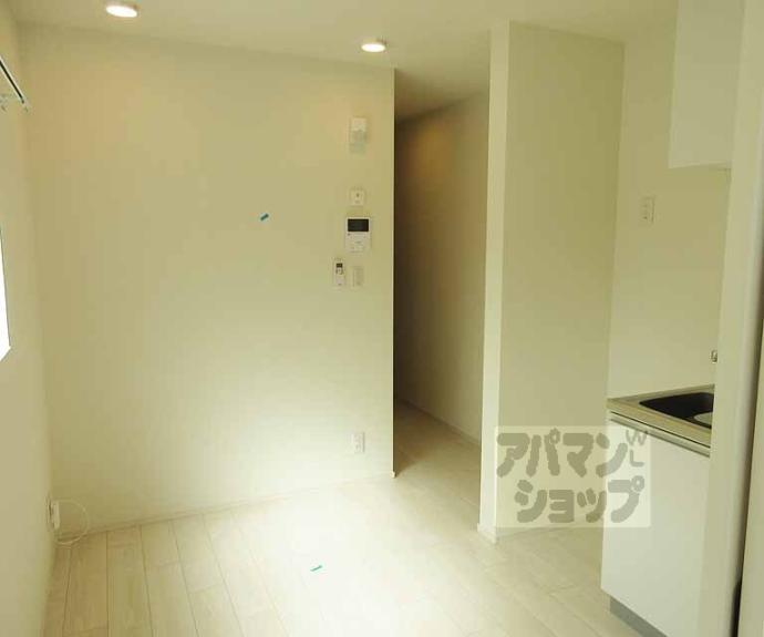 【ハーモニーテラス勧修寺平田町】間取