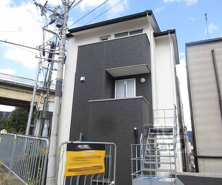 上花山花ノ岡町貸家