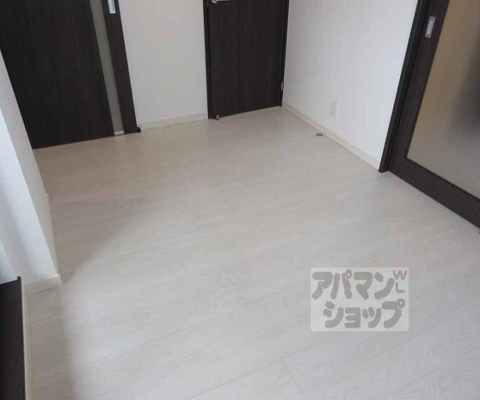【Ｒ－ｓｍａｒｔ山科】間取
