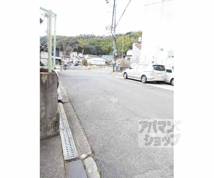 【西野山百々町貸家】