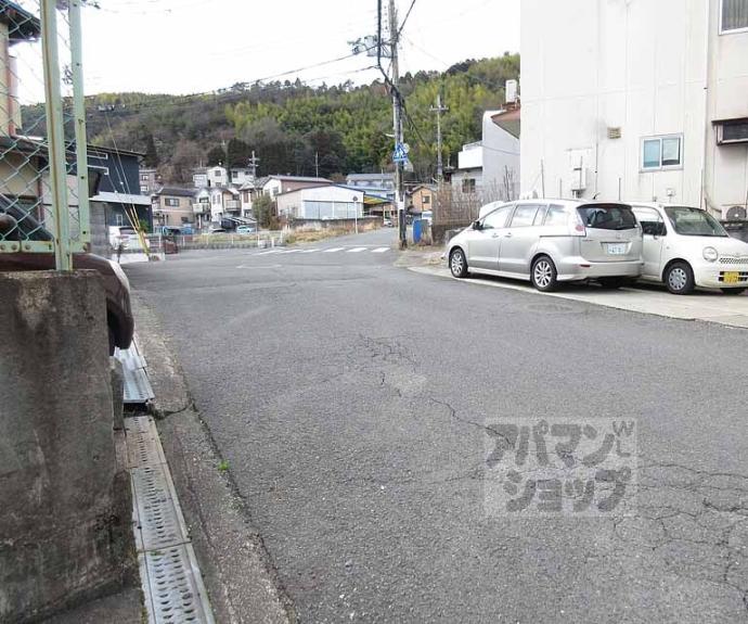 【西野山百々町貸家】