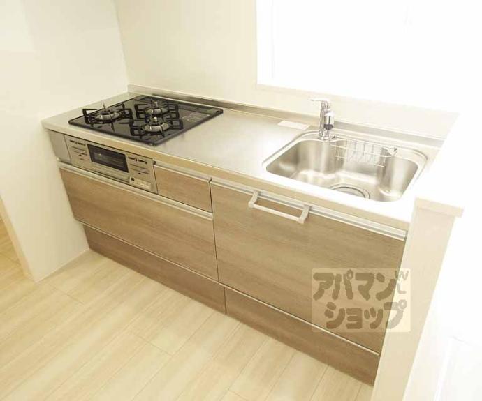 【アデウ　ドゥーエ】間取