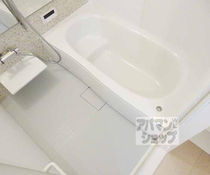 【アデウ　ドゥーエ】間取