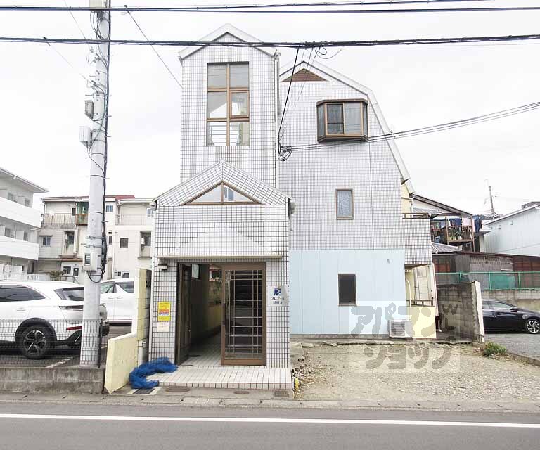 プレアール勧修寺