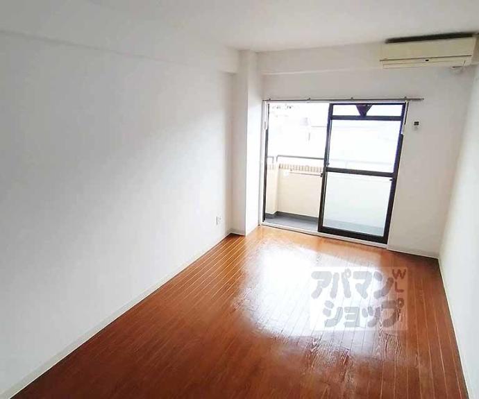 【メゾン勧修寺】間取