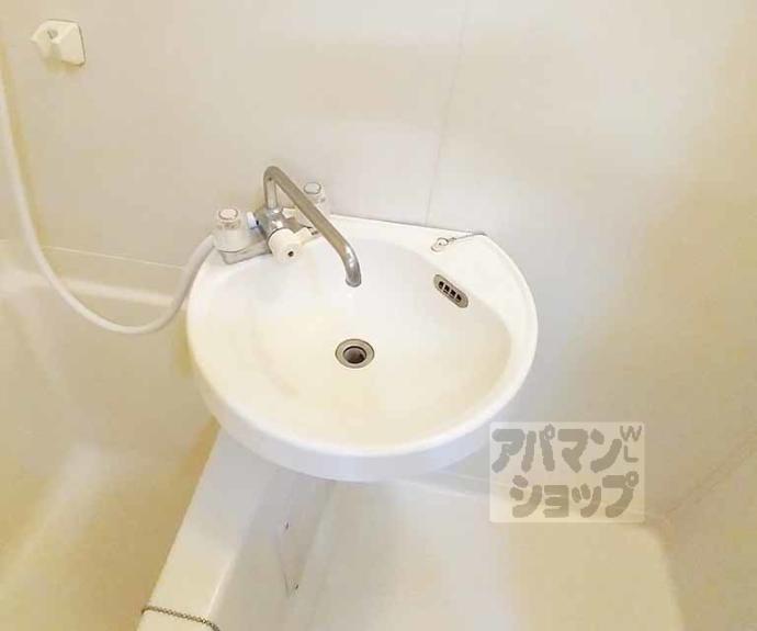 【メゾン勧修寺】間取