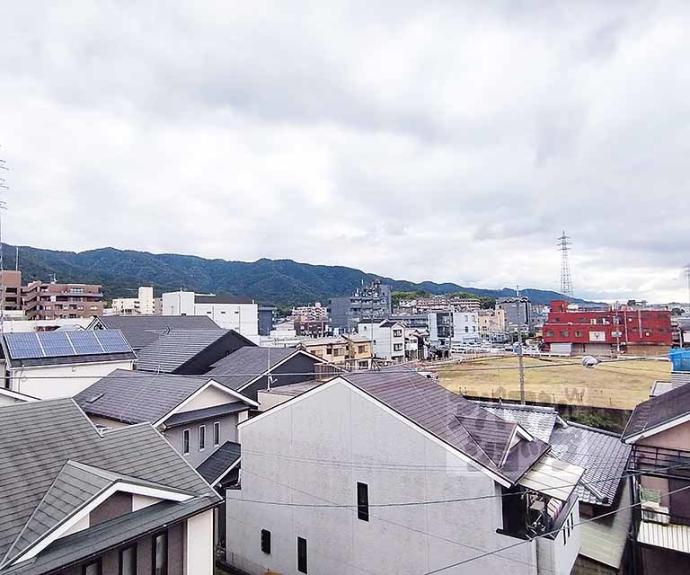 【メゾン勧修寺】間取