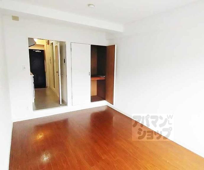 【メゾン勧修寺】間取