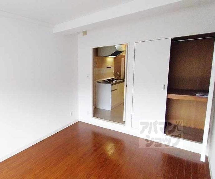 【メゾン勧修寺】間取