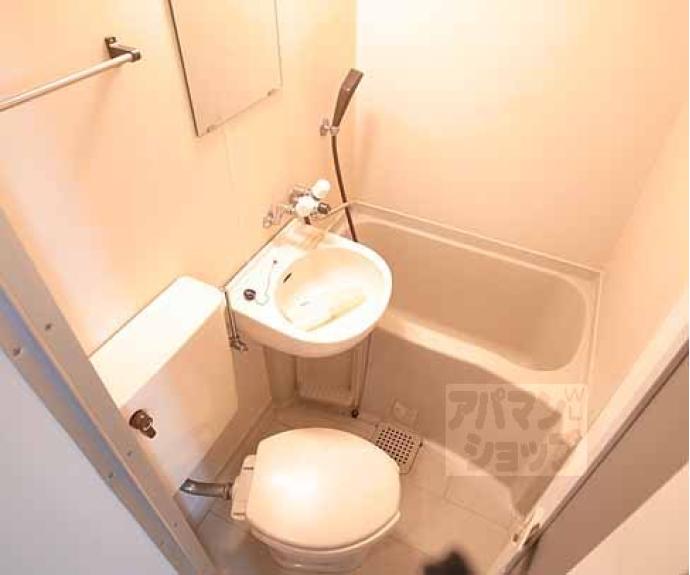 【レオパレス山科第８】間取