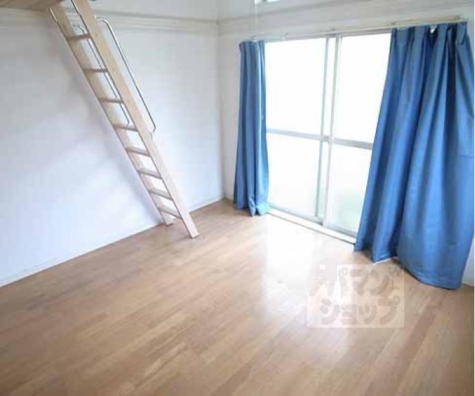 【レオパレス山科第８】間取