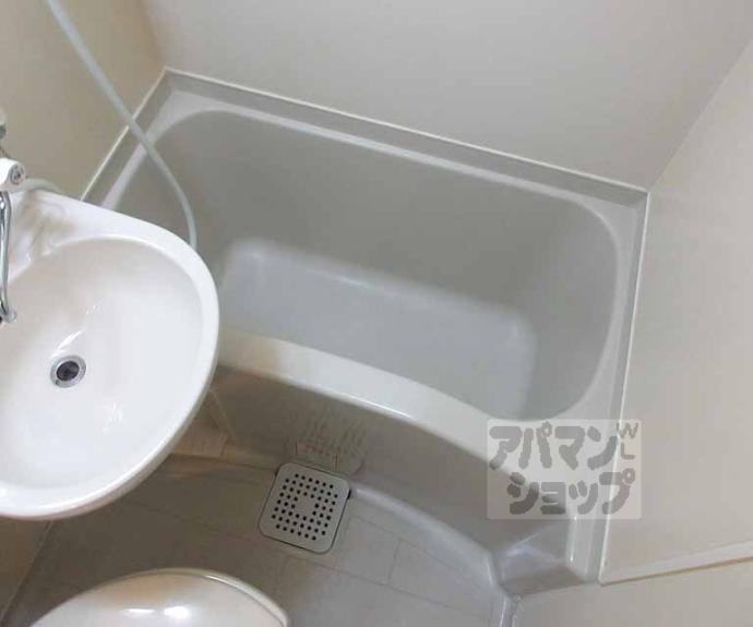 【レオパレス山科第８】間取