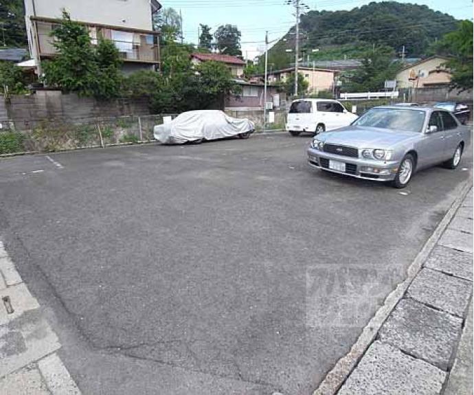 【日新ハウス】