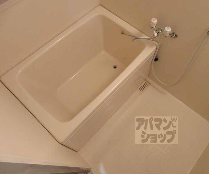 【メゾンシャルマン・エレガンテ】間取