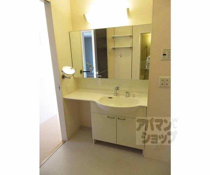 【Ｋ’ｓ　Ｆｅｒｉｏ　Ｂ棟】間取