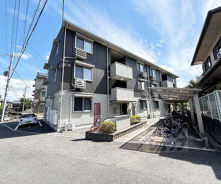 セゾンボラール