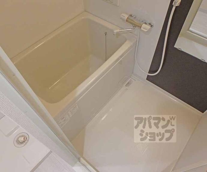 【ラクラスコート朝日が丘】間取