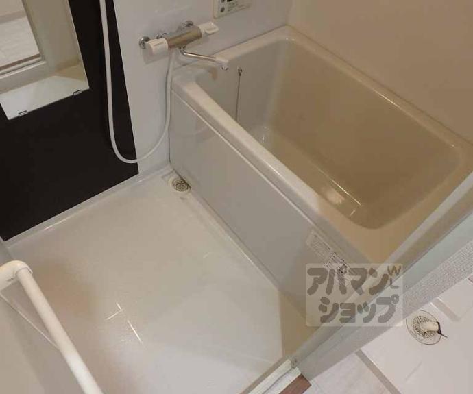 【ラクラスコート朝日が丘】間取