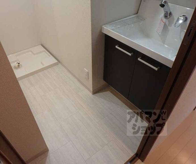 【ラクラスコート朝日が丘】間取