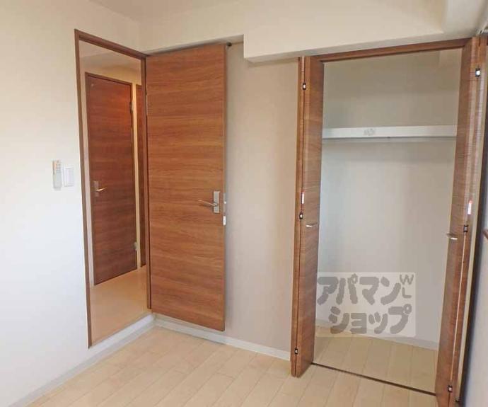 【ラクラスコート朝日が丘】間取