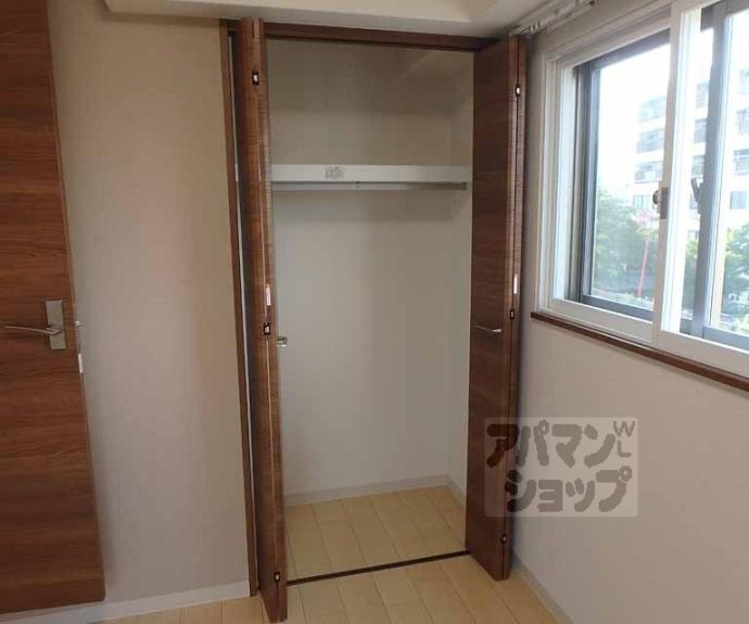 【ラクラスコート朝日が丘】間取