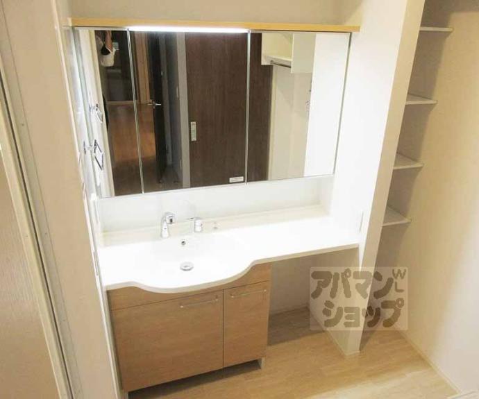 【レーヴスクエア】間取