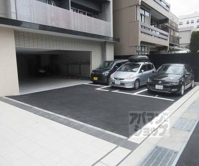 【Ｒ－ⅢＣｏｕｒｔ】間取