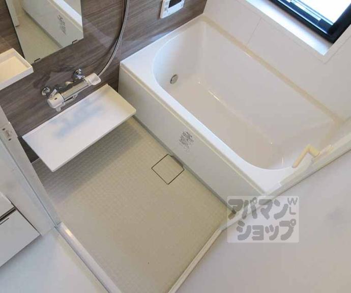 【Ｒ－４　Ｃｏｕｒｔ大津京】間取