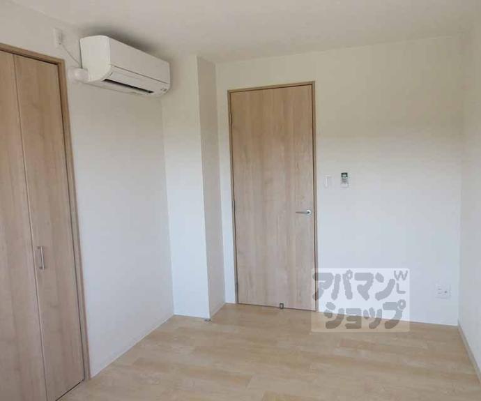 【Ｒ－４　Ｃｏｕｒｔ大津京】間取