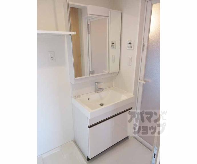 【Ｒ－４　Ｃｏｕｒｔ大津京】間取