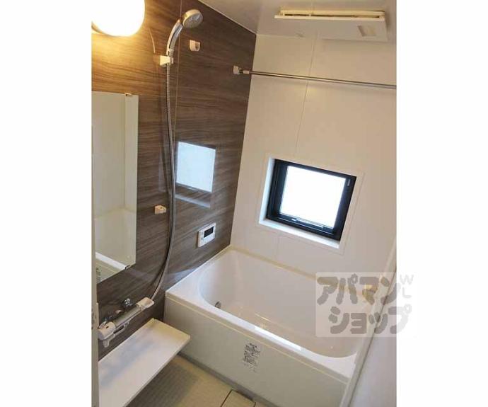 【Ｒ－４　Ｃｏｕｒｔ大津京】間取