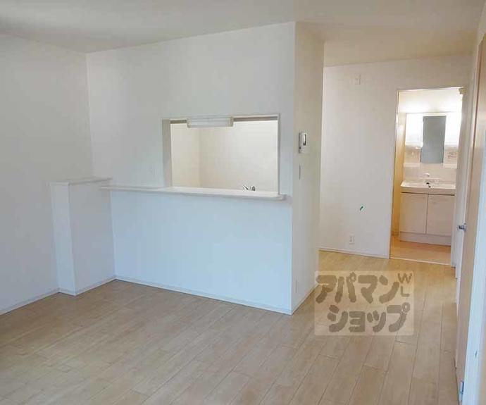 【パレス衣川】間取