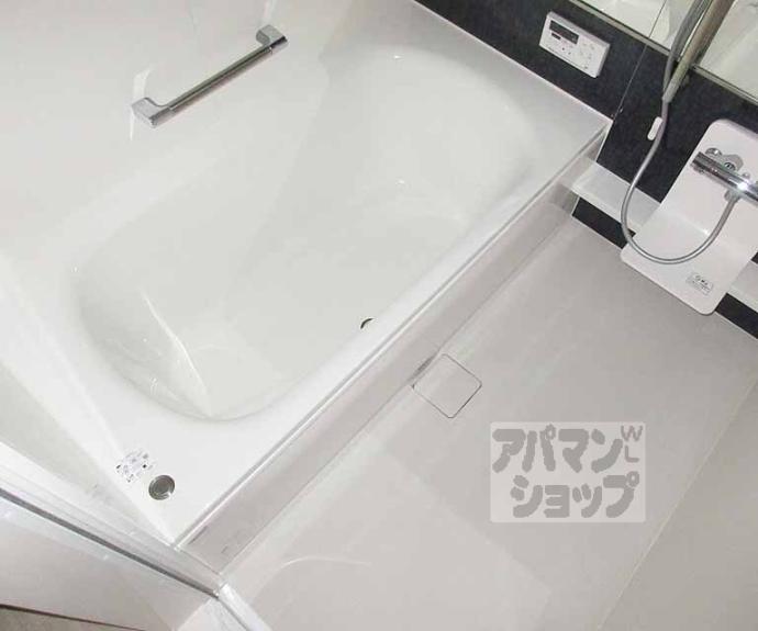 【Ｒｉｂｅｒａ　Ｓｑｕａｒｅ　Ａ棟】間取