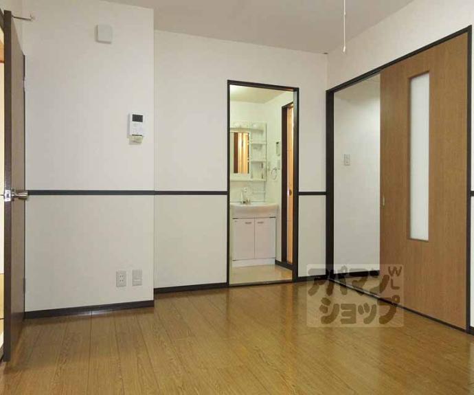 【サラナフラット】間取