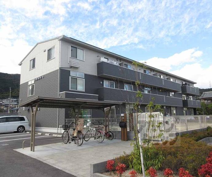 【Ｃｏｒｎｅ　Ｂｏｎｈｅｕｒ】間取