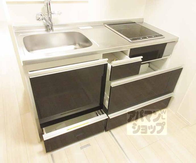 【ＧＬＯＲＥ・ＫＡＴＡＴＡ】間取